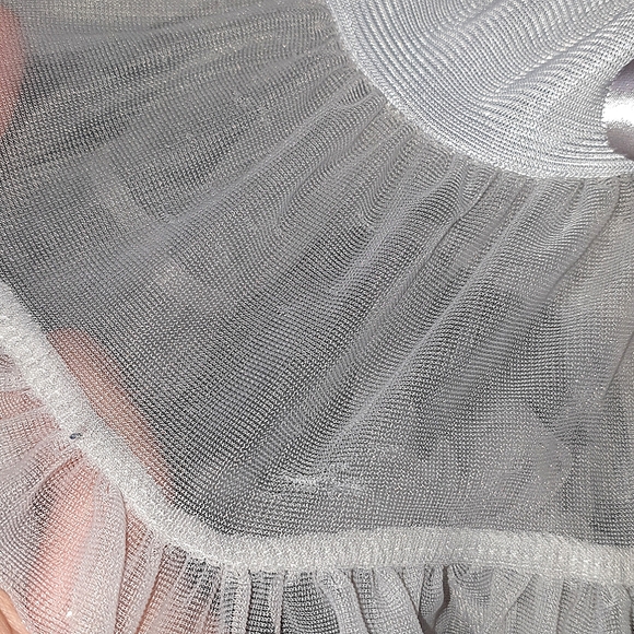 2-4 yr old silver Petticoat great volume, lined, elasticated waist, adjustable - Picture 12 of 14